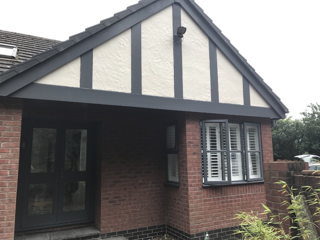 exterior painting and decorating services in Weaverham